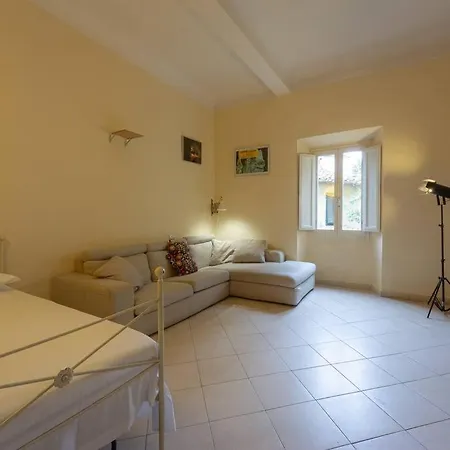 Amble Vintage Apartment