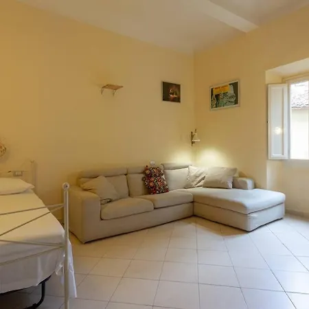 Apartment Amble Vintage